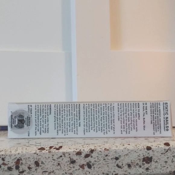 Static Press-On Nails Mint Money BNIB - still factory sealed! - Picture 3 of 4